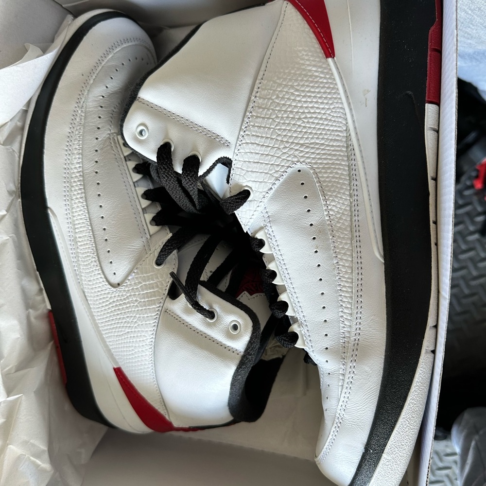 Air Jordan 2 retro Size 11